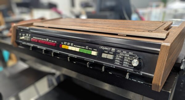 Roland Rhythm TR-77 Vintage Drum Machine - Occasion