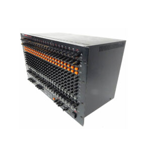 Roland M-480 – 48 Input Line Mixer Analogique – Occasion
